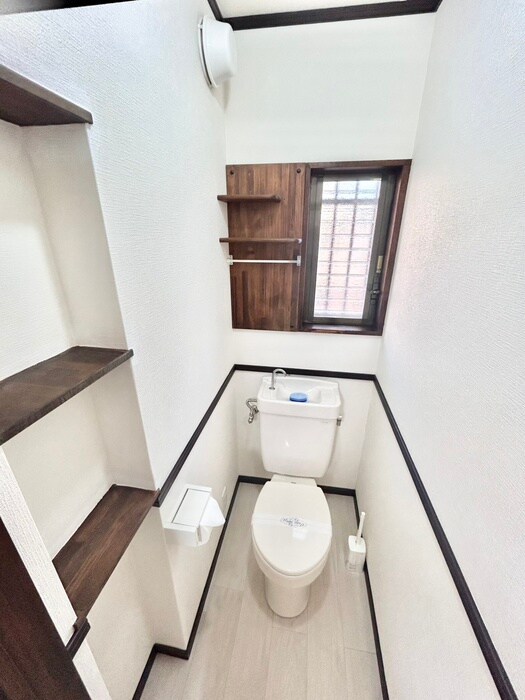 物件内観写真14　(トイレ)