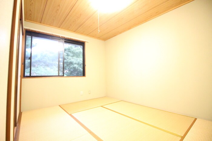 物件内観写真9　(居室)