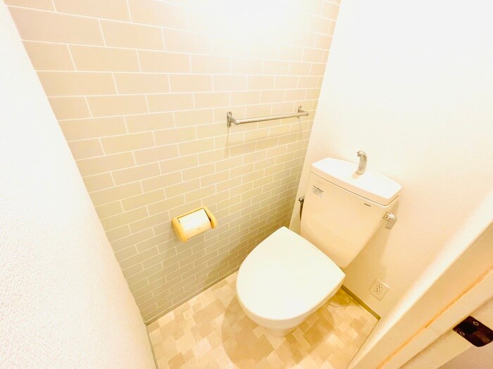 物件内観写真12　(トイレ)