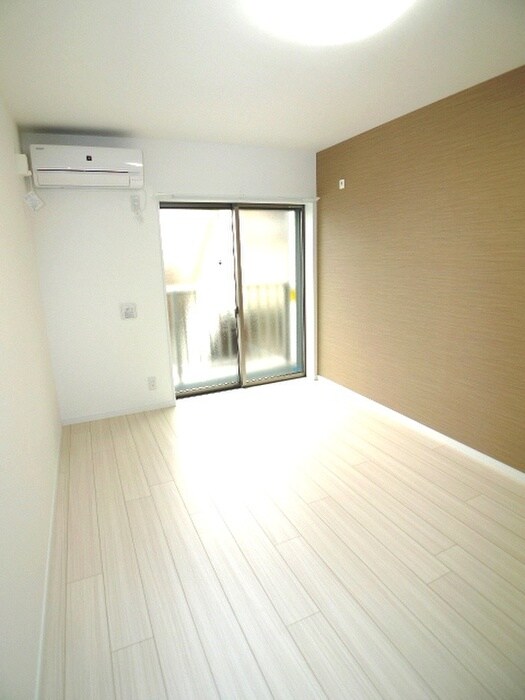 物件内観写真14　(室内からの展望)