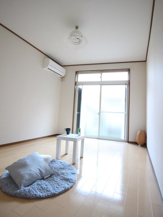 物件内観写真15　(居室)