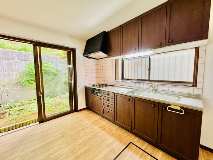 物件内観写真9　(キッチン)