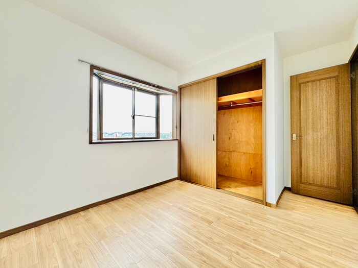 物件内観写真10　(収納)