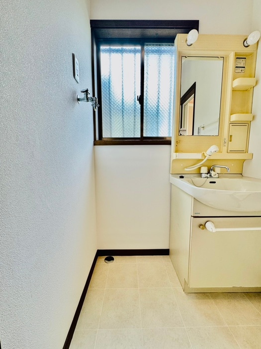 上柏尾町テラスハウスの洗濯機置場