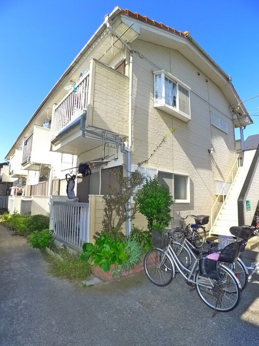 物件外観写真5　(駐輪場)