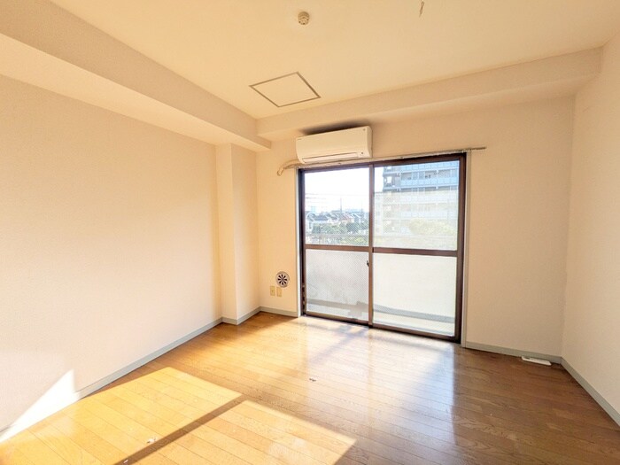 江藤マンションの居室