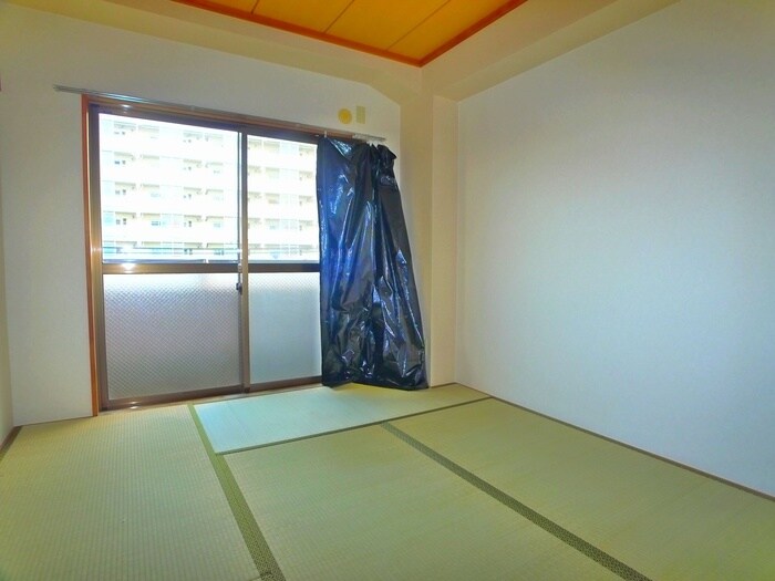 物件内観写真10　(居室)