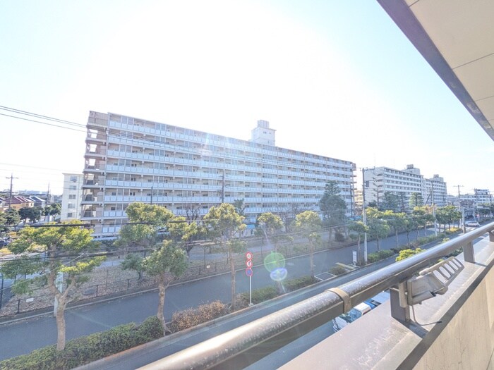 江藤マンションの室内からの展望