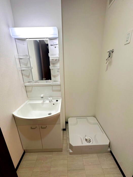 物件内観写真11　(洗面)