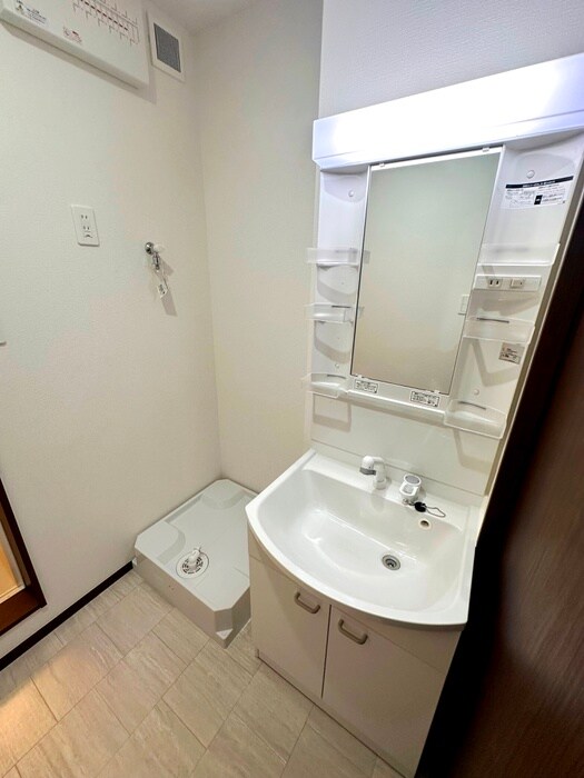 物件内観写真12　(洗面)