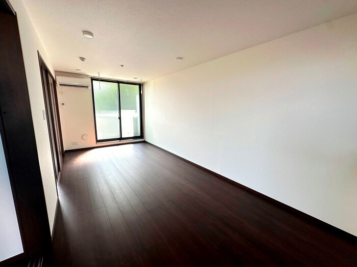 物件内観写真15　(室内からの展望)