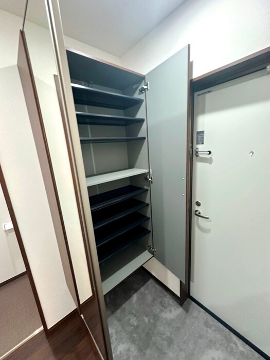 物件内観写真18　(靴箱)