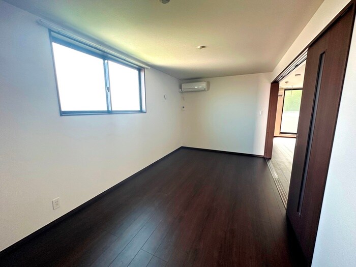 物件内観写真19　(居室)