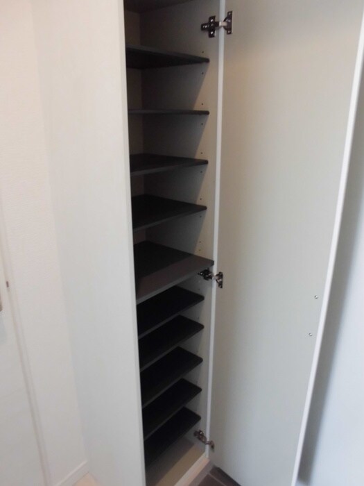 物件内観写真18　(靴箱)