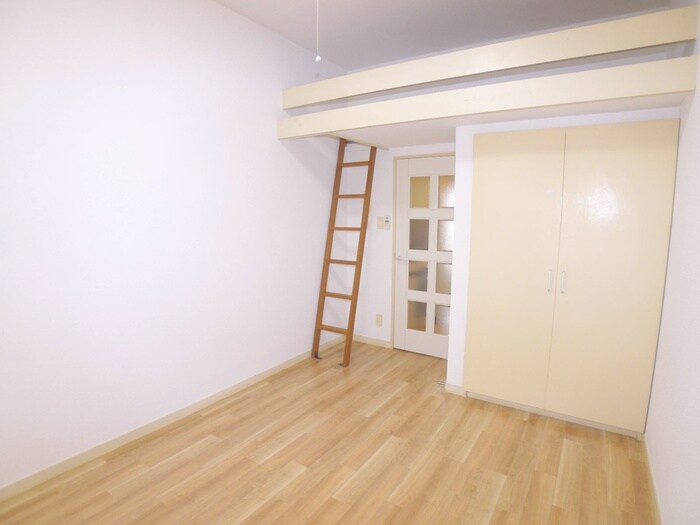 物件内観写真5　(居室)