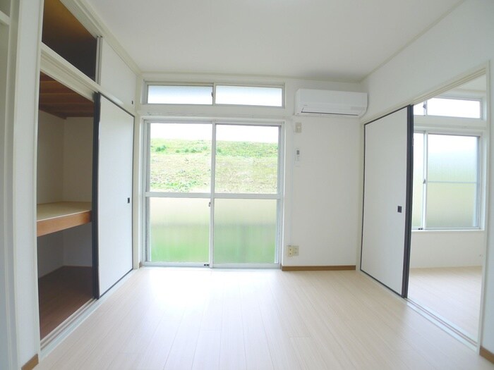 物件内観写真5　(ベランダ・バルコニー)