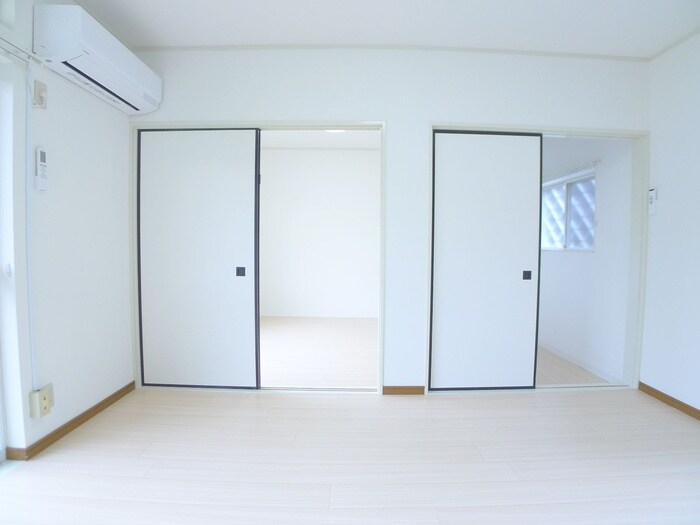 物件内観写真16　(内観写真)