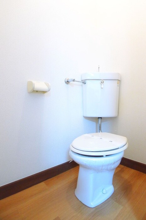 物件内観写真2　(トイレ)