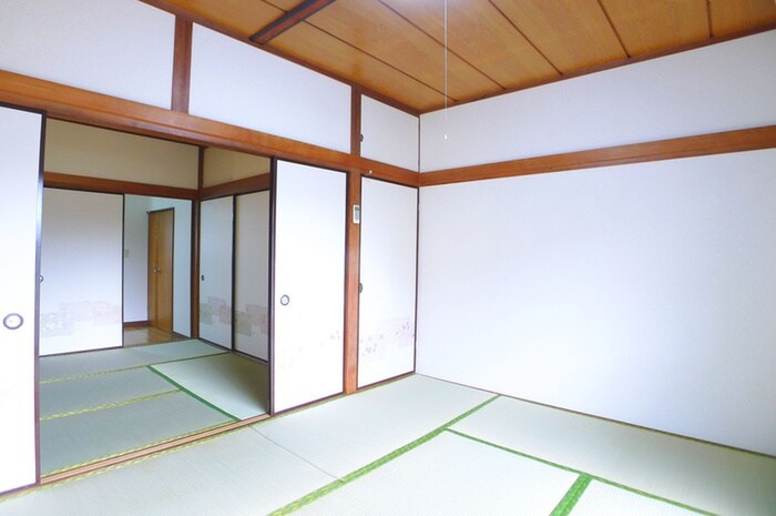 物件内観写真7　(居室)