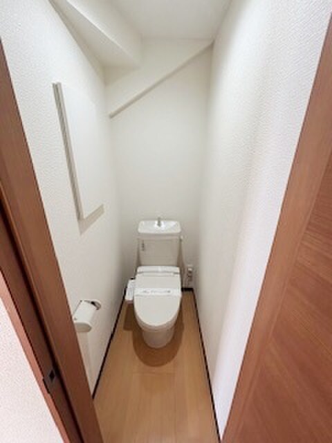 物件内観写真8　(トイレ)