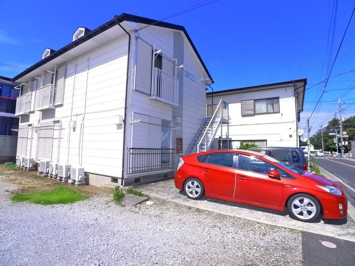 物件外観写真3　(駐車場)