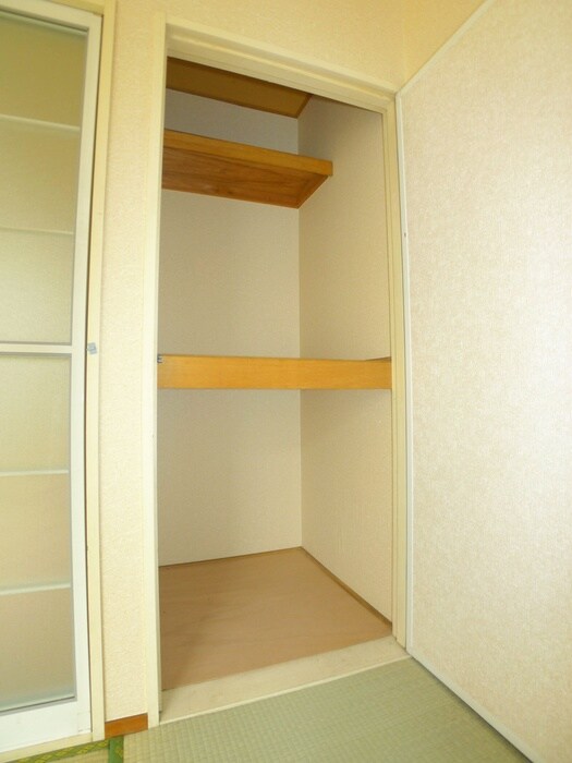 物件内観写真13　(収納)