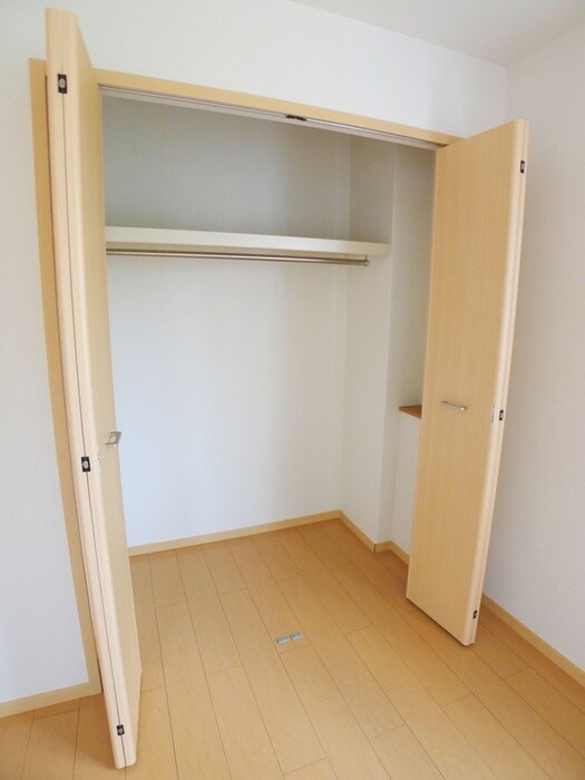 物件内観写真11　(収納)