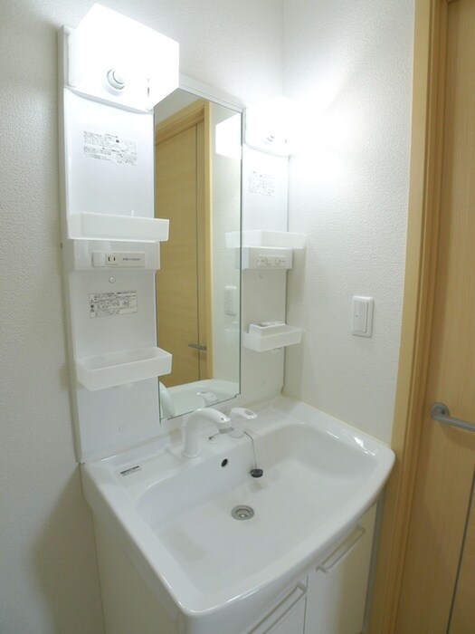 物件内観写真13　(洗面)