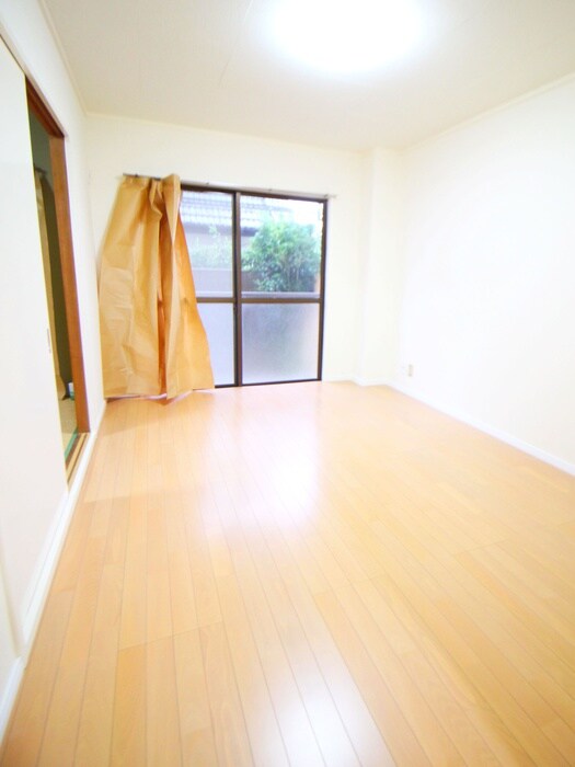 物件内観写真15　(居室)