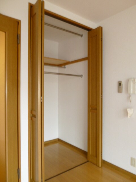 物件内観写真10　(収納)