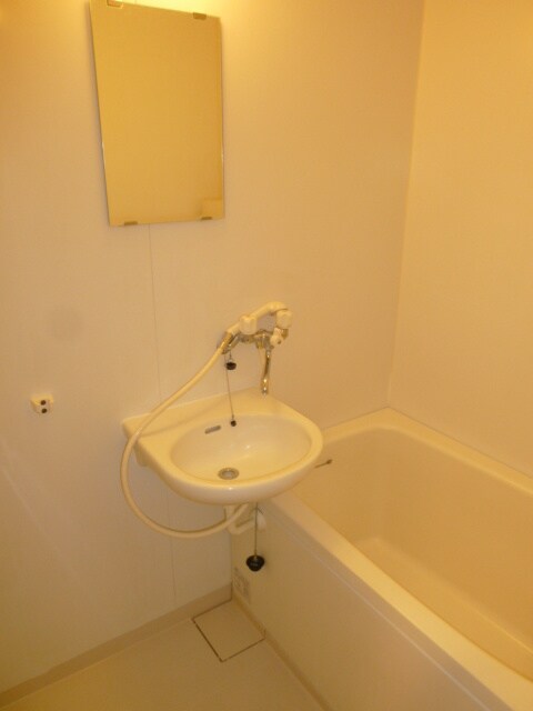 物件内観写真12　(バス／シャワールーム等)