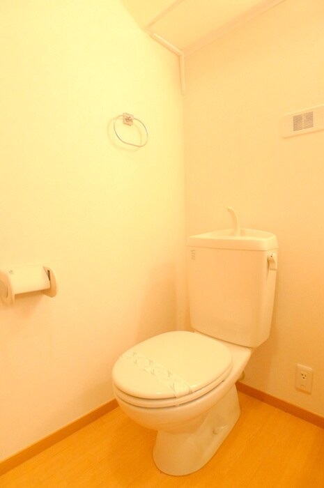 物件内観写真13　(トイレ)