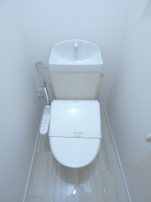 物件内観写真13　(トイレ)