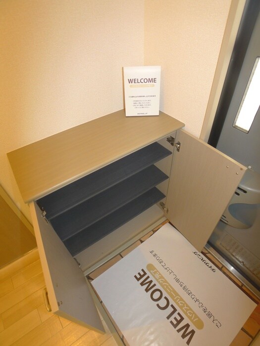 物件内観写真17　(靴箱)