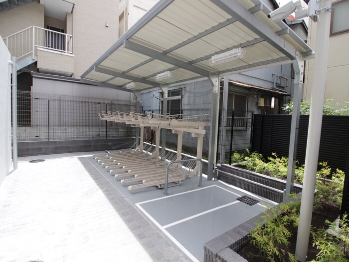 物件外観写真6　(駐輪場)