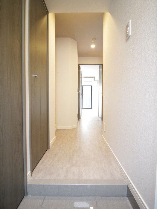 物件内観写真17　(廊下)