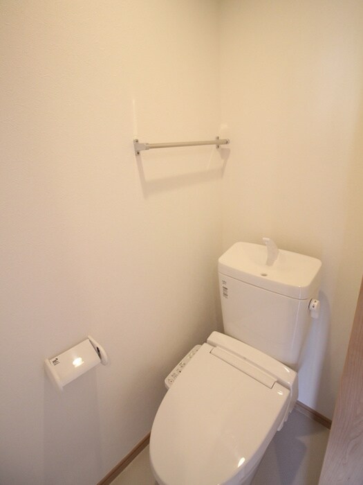 物件内観写真12　(トイレ)