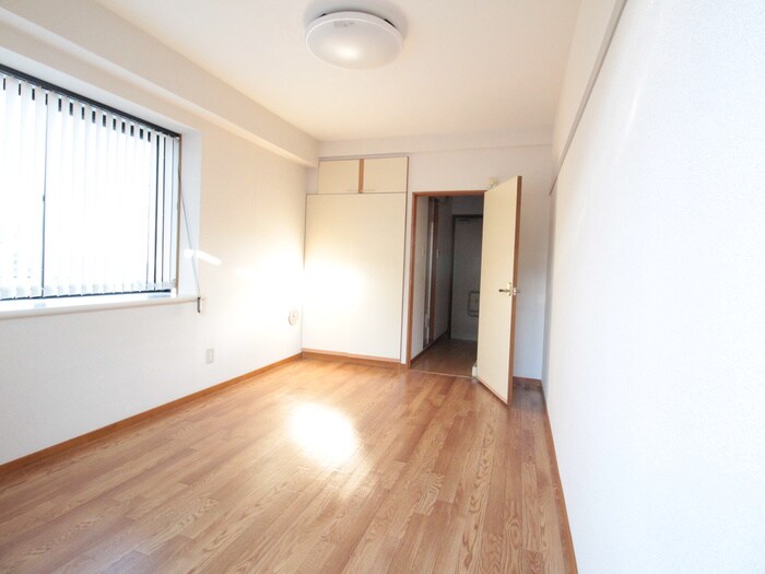 物件内観写真10　(居室)