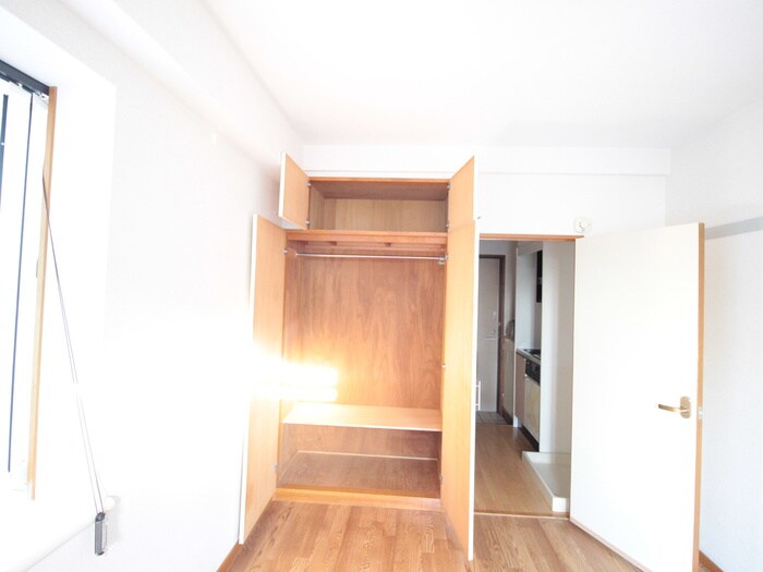 物件内観写真11　(居室)