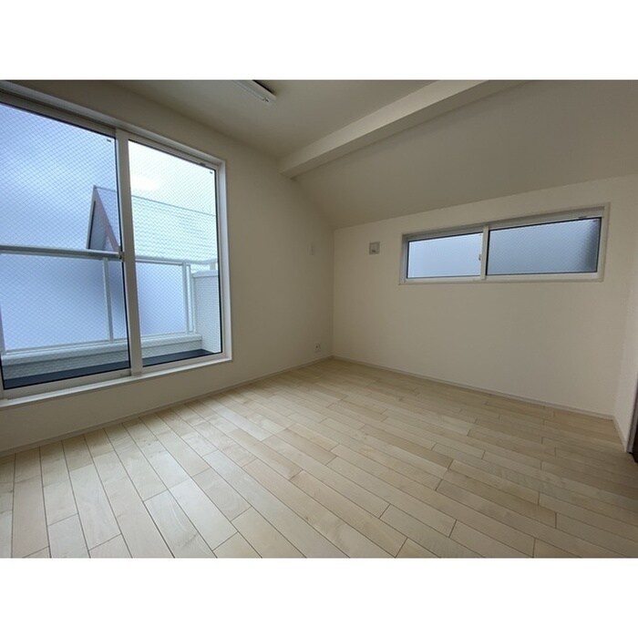 物件内観写真8　(居室)