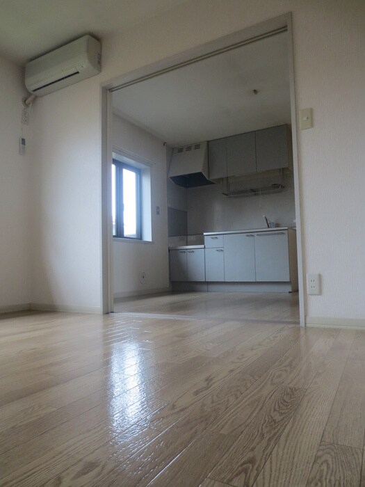 物件内観写真7　(居室)