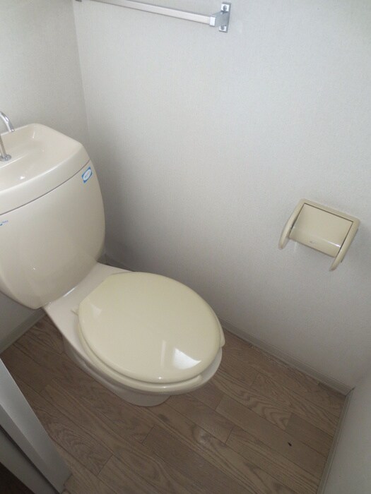 物件内観写真12　(トイレ)