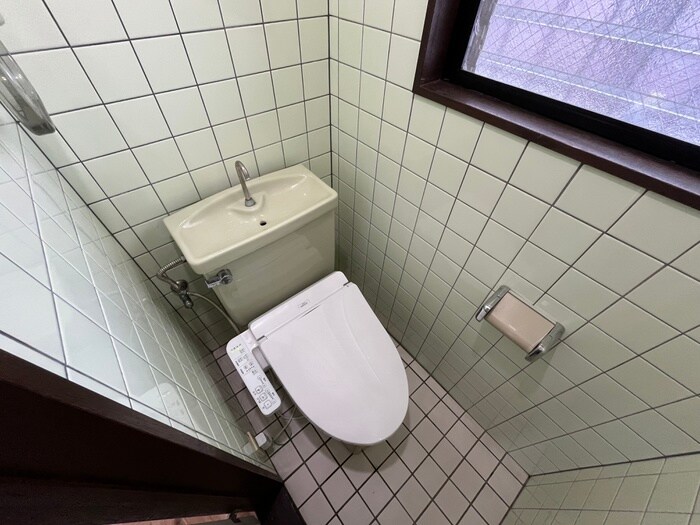 物件内観写真8　(トイレ)