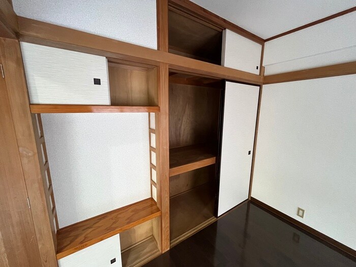物件内観写真10　(収納)