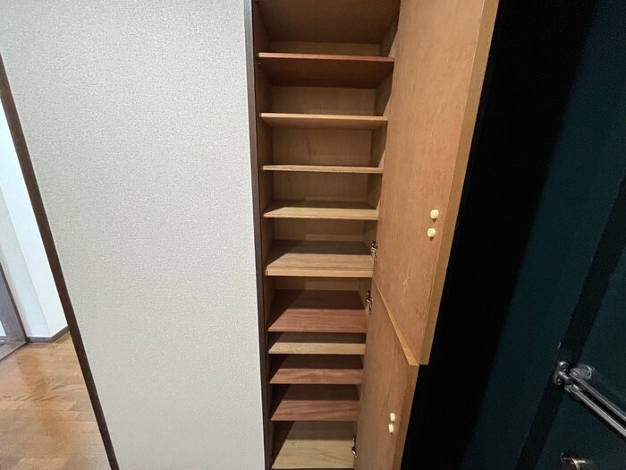 物件内観写真13　(靴箱)