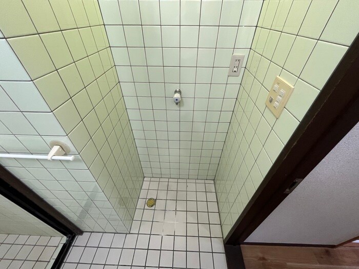 物件内観写真15　(洗濯機置場)