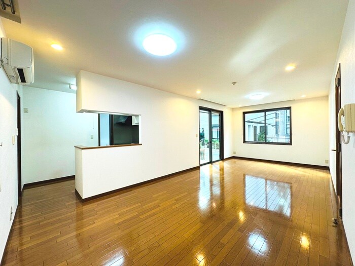 物件内観写真12　(居室)