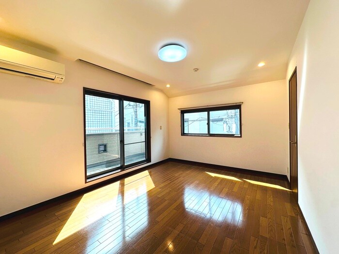 物件内観写真14　(居室)