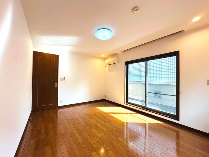 物件内観写真15　(居室)