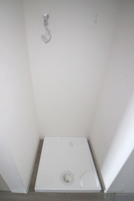 物件内観写真17　(洗濯機置場)